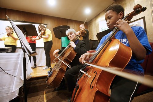 JOHN WOODS / WINNIPEG FREE PRESS
Robhino Garcia, a student at Sistema Winnipeg, plays for Janice Filmon, Lieutenant Governor, as part of her Conversations and Celebrations series at Government House in Winnipeg Tuesday, March 12, 2019.