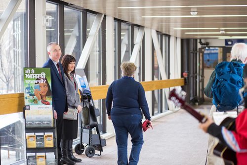 MIKAELA MACKENZIE / WINNIPEG FREE PRESS
Darren and Jennifer Rapp, Jehovahs Witnesses, spread the good news in the skywalk in downtown Winnipeg on Thursday, March 14, 2019. 
Winnipeg Free Press 2019.