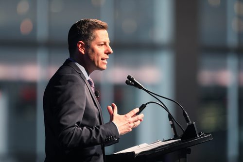 RUTH BONNEVILLE / WINNIPEG FREE PRESS

Local - Bowman state of the city address. 

Mayor Brian Bowman makes his State of the City Address, the first since being re-elected Mayor in October 2018, at RBC Convention Centre, Friday.


March 15,, 2019
