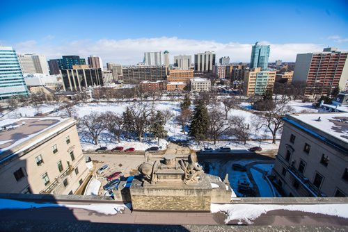 MIKAELA MACKENZIE / WINNIPEG FREE PRESS
Cracks in the stone (at the base of the statue) of the Manitoba Legislative Building in Winnipeg on Friday, March 15, 2019. $10 million in annual funding was announced for the restoration and preservation of the building.
Winnipeg Free Press 2019.