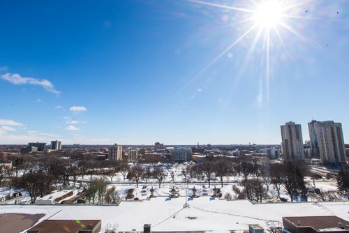 MIKAELA MACKENZIE / WINNIPEG FREE PRESS
The view south from the Manitoba Legislative Building in Winnipeg on Friday, March 15, 2019. $10 million in annual funding was announced for the restoration and preservation of the building.
Winnipeg Free Press 2019.