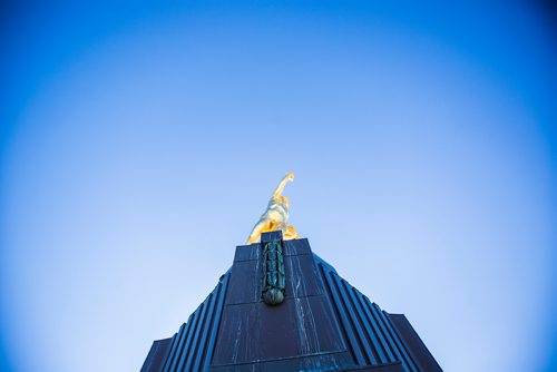 MIKAELA MACKENZIE / WINNIPEG FREE PRESS
The golden boy at the Manitoba Legislative Building in Winnipeg on Friday, March 15, 2019. $10 million in annual funding was announced for the restoration and preservation of the building.
Winnipeg Free Press 2019.