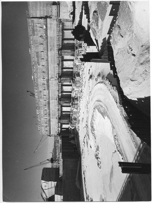 WINNIPEG FREE PRESS FILES
May 5, 1969
Down steam side of the Kettle Rapids project. This portion of the power site, units five to eight, is being rushed to completion so that the river can be diverted through this section this summer to allow construction of spillway and dam.