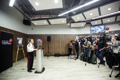 MIKAELA MACKENZIE / WINNIPEG FREE PRESS
Chief of Police Danny Smyth speaks at the Manitoba Liquor & Lotteries launch of a multi-point theft reduction plan at their Grant Park location in Winnipeg on Thursday, March 21, 2019. 
Winnipeg Free Press 2019.