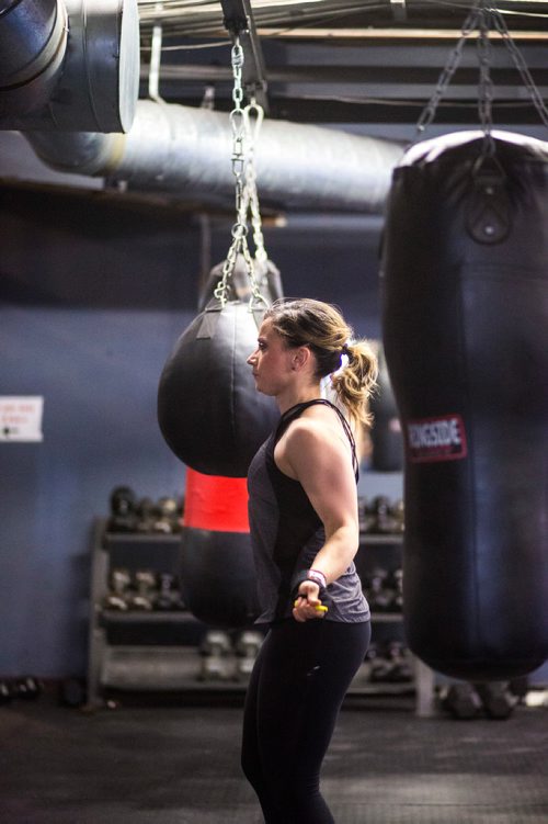 MIKAELA MACKENZIE / WINNIPEG FREE PRESS
Sabrina Carnevale, new health columnist, warms up at the at Pan Am Boxing Club for a noon class in Winnipeg on Thursday, March 21, 2019. 
Winnipeg Free Press 2019.