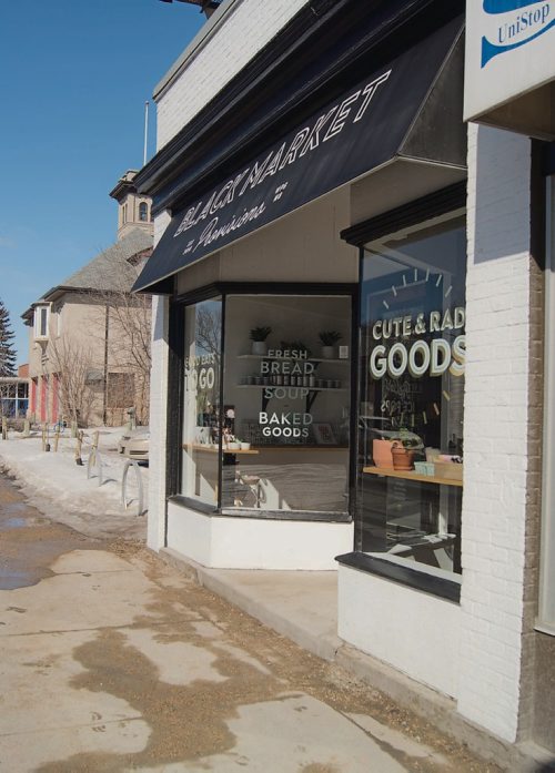 Canstar Community News March 21, 2019 -Black Market Provisions sells good food to go and has cases stocked with fresh soups, salads, breads, and locally sourced pantry staples. Also, ice pops and vegan ice cream. (DANIELLE DA SILVA/SOUWESTER/CANSTAR)