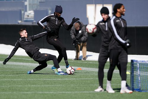 JOHN WOODS / WINNIPEG FREE PRESS
Skylar Thomas, right, during practice in the stadium at the University of Manitoba in Winnipeg Monday, March 25, 2019.