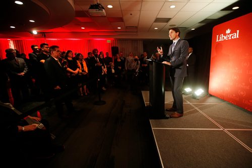 JOHN WOODS / WINNIPEG FREE PRESS
Prime Minister Justin Trudeau speaks to a room of supporters at a Liberal party donor appreciation event in Winnipeg Monday, March 25, 2019.