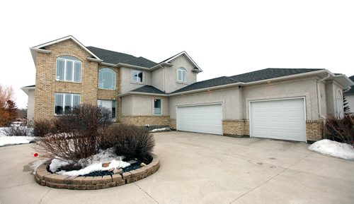 PHIL HOSSACK / WINNIPEG FREE PRESS - 10 Oakmont Crescent in Headingley. See story.- March 26, 2019.