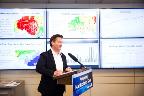 MIKAELA MACKENZIE / WINNIPEG FREE PRESS
Infrastructure Minister Ron Schuler speaks about the flood outlook at the Hydrologic Forecast Centre in Winnipeg on Wednesday, March 27, 2019. For Jessica Botelho-Urbanski story.
Winnipeg Free Press 2019.