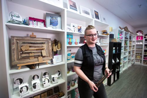 MIKAELA MACKENZIE / WINNIPEG FREE PRESS
Jessica Wasylyk, owner of Protegga Wand Shoppe, poses for a portrait at Sweet C Bakery (where she sells her wands) in Winnipeg on Wednesday, March 27, 2019. For Dave Sanderson story.
Winnipeg Free Press 2019.