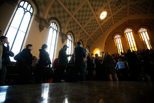 JOHN WOODS / WINNIPEG FREE PRESS
Party members line up to register at the federal NDP Winnipeg candidate nomination meeting at Knox United Church in Winnipeg Sunday, March 31, 2019.