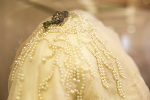 MIKAELA MACKENZIE / WINNIPEG FREE PRESS
The Muriel Richardson dress on display in the Richardson Building in Winnipeg on Monday, April 1, 2019.  For Cassidy Dankochik story.
Winnipeg Free Press 2019.