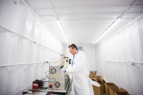 MIKAELA MACKENZIE / WINNIPEG FREE PRESS
David Sutton, president and COO of NanoSphere Health Sciences, works on installing the new NanoSphere lab at the Delta 9 Cannabis facility in Winnipeg on Tuesday, April 2, 2019.  The oil refinement process promises a new, smokeless way to deliver the active ingredients in cannabis. For Solomon Israel story.
Winnipeg Free Press 2019.