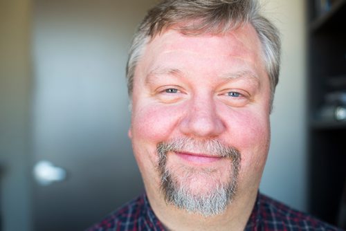 MIKAELA MACKENZIE / WINNIPEG FREE PRESS
Clinical psychologist Dr. Jason Ediger poses for a portrait in his office in Winnipeg on Wednesday, April 3, 2019.  For Sabrina Carnevale story.
Winnipeg Free Press 2019.