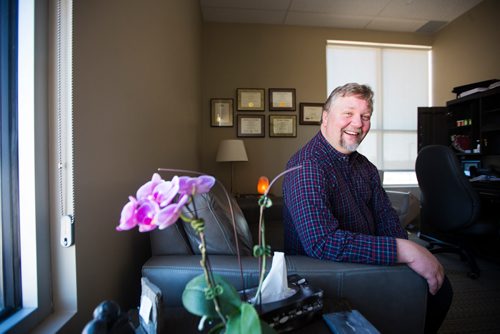 MIKAELA MACKENZIE / WINNIPEG FREE PRESS
Clinical psychologist Dr. Jason Ediger poses for a portrait in his office in Winnipeg on Wednesday, April 3, 2019.  For Sabrina Carnevale story.
Winnipeg Free Press 2019.