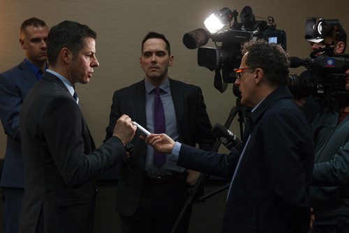 MIKE DEAL / WINNIPEG FREE PRESS
Mayor Brian Bowman addresses more than 100 attendees at Manitoba Heavy Construction Associations Breakfast with the Leaders event at the Holiday Inn at 1740 Ellice Avenue Thursday morning. 
190404 - Thursday, April 04, 2019.