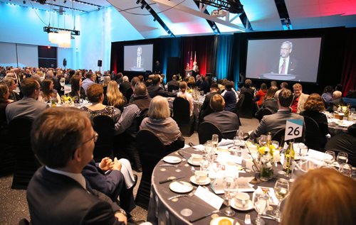 JASON HALSTEAD / WINNIPEG FREE PRESS

Winnipeg Free Press co-owner Bob Silver speaks at the Manitoba Museum's annual Tribute Gala, which honoured the Winnipeg Free Press, at Alloway Hall on April 4, 2019. (See Social Page)