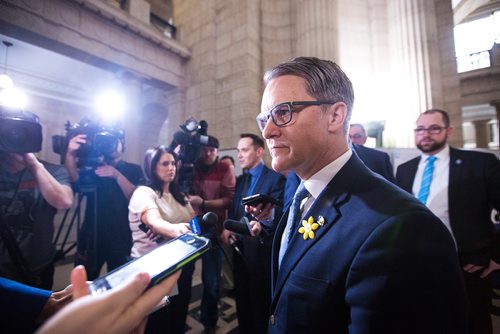 MIKAELA MACKENZIE / WINNIPEG FREE PRESS
Minister for health, seniors, and active living Cameron Friesen speaks with the media at the Manitoba Legislative Building in Winnipeg on Monday, April 8, 2019.
Winnipeg Free Press 2019.