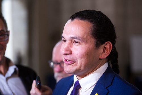 MIKAELA MACKENZIE / WINNIPEG FREE PRESS
Opposition leader Wab Kinew speaks to the media at the Manitoba Legislative Building in Winnipeg on Monday, April 8, 2019.
Winnipeg Free Press 2019.