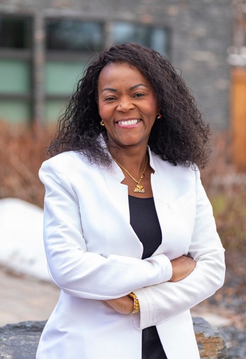 SASHA SEFTER / WINNIPEG FREE PRESS
President and CEO of Heavenly Care Agency Inc. Celma Pinto poses for a photograph outside her Winnipeg home.
190408 - Monday, April 08, 2019.