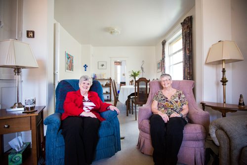 MIKAELA MACKENZIE / WINNIPEG FREE PRESS
Catholic nuns Bernadette O'Reilly (left) and Margaret Hughes pose for a photo in their house before they move away after 40 years of living in the inner city and working with Rossbrook House in Winnipeg on Wednesday, April 10, 2019. 
Winnipeg Free Press 2019.