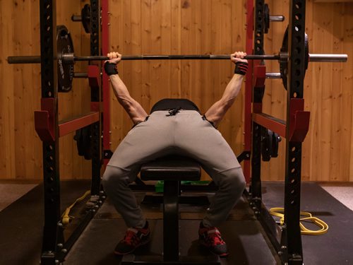 SASHA SEFTER / WINNIPEG FREE PRESS
Powerlifter Ryan Kolesar runs through his training routine in the home gym he has set up in the basement of his Winnipeg home.
190410 - Wednesday, April 10, 2019.