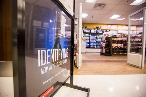 MIKAELA MACKENZIE / WINNIPEG FREE PRESS
Active alarm pedestals and signage, examples of the new theft prevention measures, at the St. James Superstore Liquor Mart in Winnipeg on Wednesday, April 10, 2019. 
Winnipeg Free Press 2019.