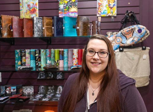 SASHA SEFTER / WINNIPEG FREE PRESS
Amanda Smith runs The Cheeky Leaf, a cultural gift store on Manitoba Avenue in Selkirk. Smith and other Selkirk business owners believe changing the street parking in Selkirk from diagonal to parallel will hurt business.
190411 - Thursday, April 11, 2019.