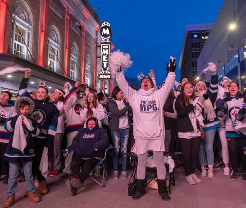 SASHA SEFTER / WINNIPEG FREE PRESS
Winnipeg Jets fans gear up for the puck drop during last nights Whiteout street party. 
190412 - Friday, April 12, 2019.