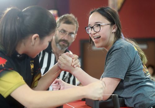 TREVOR HAGAN / WINNIPEG FREE PRESS
Cora Sutherland versus Brailyn Catcheway in the age 9-10 left arm bracket at the Manitoba Provincial Arm Wrestling Championships at Canad Inns Polo Park, Saturday, April 13, 2019.