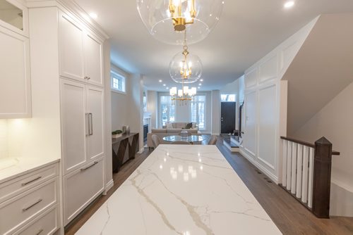 SASHA SEFTER / WINNIPEG FREE PRESS
The kitchen of a new home build at 95 Borebank street located in Winnipeg's River Heights suburb.
190415 - Monday, April 15, 2019.