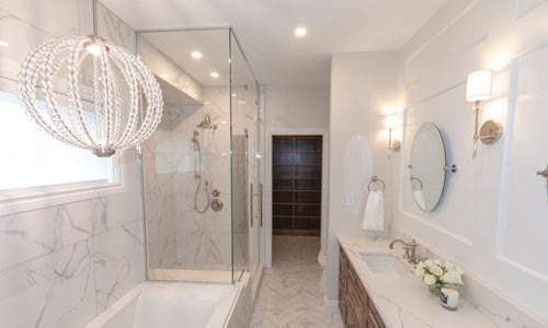 SASHA SEFTER / WINNIPEG FREE PRESS
The master bedroom ensuite of a new home build at 95 Borebank street located in Winnipeg's River Heights suburb.
190415 - Monday, April 15, 2019.
