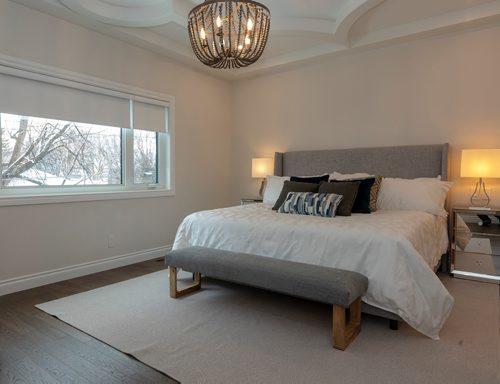 SASHA SEFTER / WINNIPEG FREE PRESS
The master bedroom of a new home build at 95 Borebank street located in Winnipeg's River Heights suburb.
190415 - Monday, April 15, 2019.