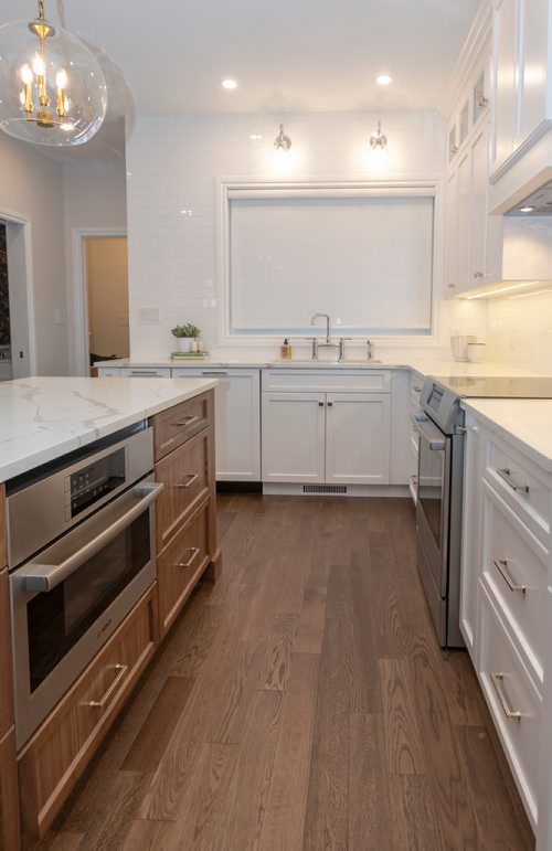 SASHA SEFTER / WINNIPEG FREE PRESS
The kitchen of a new home build at 95 Borebank street located in Winnipeg's River Heights suburb.
190415 - Monday, April 15, 2019.