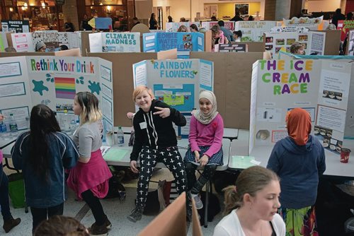 Canstar Community News April 10, 2019 - The Winnipeg School Division's 49th annual Science Fair. (EVA WASNEY/CANSTAR COMMUNITY NEWS/METRO)