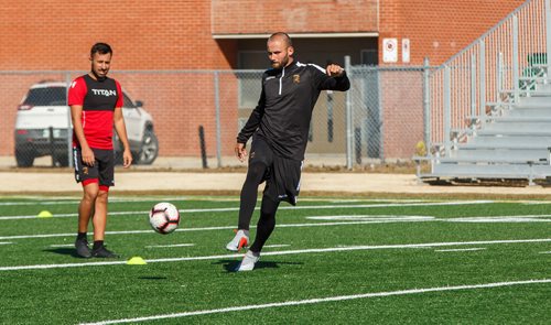 MIKE DEAL / WINNIPEG FREE PRESS
Valour FC Stephen Hoyle during practice on Murray Field at Dakota Collegiate Tuesday morning.
190416 - Tuesday, April 16, 2019.