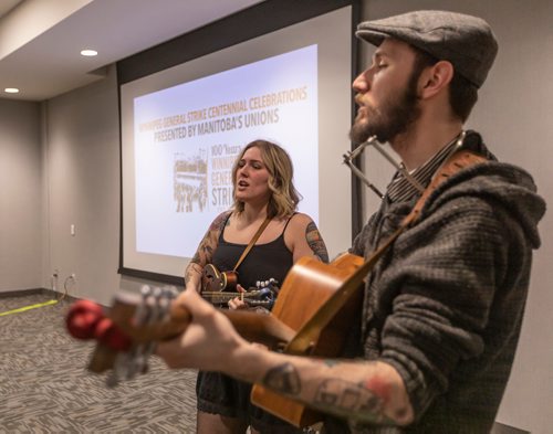 SASHA SEFTER / WINNIPEG FREE PRESS
Manitoba folk duo Two Crows For Comfort serenade the crowd during the launch event for the 1919 Winnipeg General Strike Centennial Celebrations.
190416 - Tuesday, April 16, 2019.