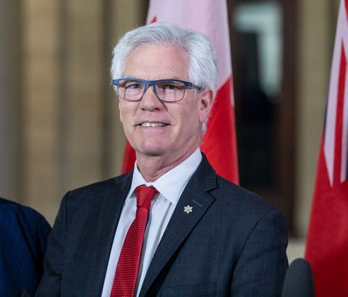 SASHA SEFTER / WINNIPEG FREE PRESS
The Honourable Jim Carr, Minister of International Trade Diversification announces a bilateral agreement at the Manitoba Legislative Building.
190416 - Tuesday, April 16, 2019.