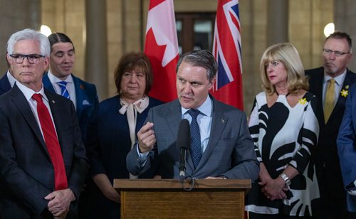 SASHA SEFTER / WINNIPEG FREE PRESS
The Honourable Cameron Friesen, Minister of Health, Seniors and Active Living for the Province of Manitoba announces a bilateral agreement in the Winnipeg Legislature.
190416 - Tuesday, April 16, 2019.