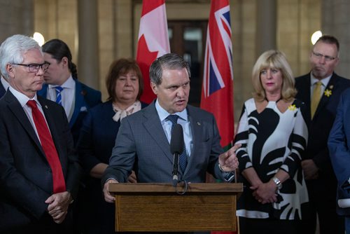 SASHA SEFTER / WINNIPEG FREE PRESS
The Honourable Cameron Friesen, Minister of Health, Seniors and Active Living for the Province of Manitoba announces a bilateral agreement in the Winnipeg Legislature.
190416 - Tuesday, April 16, 2019.