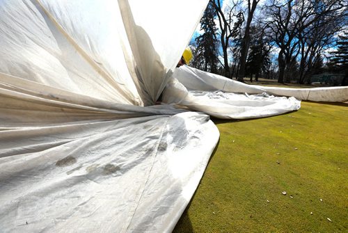 RUTH BONNEVILLE / WINNIPEG FREE PRESS 

LOCAL - Standup 

Kildonan Park Golf Course maintenance workers, remove the large, 6,000 square foot tarp off the practice green as they prepare for their season opening day on Friday, April 19, 2019 on Tuesday.  

Kildonan Park Golf Course is located at 2021 Main Street and is one of several city courses that are opening this weekend.  


April 16, 2019