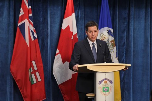 MIKE DEAL / WINNIPEG FREE PRESS
Winnipeg Mayor Brian Bowman responds to comments made by the Premier today during a press conference at City Hall Thursday afternoon. 
190418 - Thursday, April 18, 2019