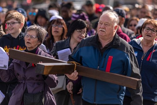 SASHA SEFTER / WINNIPEG FREE PRESS
Over 1000 Manitobans took part in the Way of the Cross two kilometre walk from the Good Shepherd Roman Catholic Church onto East Saskatchewan Avenue and through downtown Portage La Prairie.
190419 - Friday, April 19, 2019.