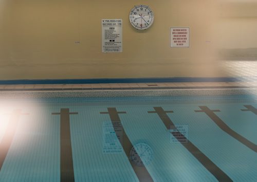 SASHA SEFTER / WINNIPEG FREE PRESS
The scene of a serious incident involving three people in the pool located at the Courts of St. James 200/234 Ronald Street.
190422 - Monday, April 22, 2019.