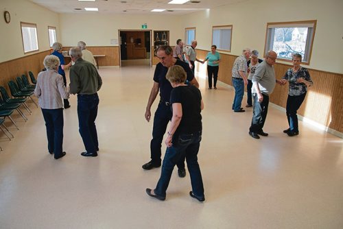 Canstar Community News Pattern dancers meet at Bourkevale Community Centre every Wednesday. (EVA WASNEY/CANSTAR COMMUNITY NEWS/METRO)