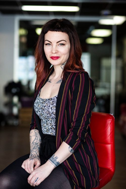 MIKAELA MACKENZIE/WINNIPEG FREE PRESS
Tattoo artist Tesia Rhind poses for a portrait at her tattoo parlour, Red Ronin, in Winnipeg on Tuesday, April 23, 2019. 
Winnipeg Free Press 2019