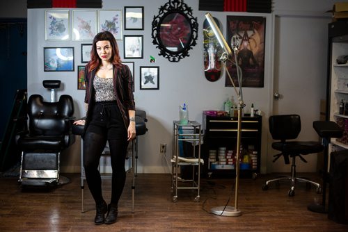 MIKAELA MACKENZIE/WINNIPEG FREE PRESS
Tattoo artist Tesia Rhind poses for a portrait at her tattoo parlour, Red Ronin, in Winnipeg on Tuesday, April 23, 2019. 
Winnipeg Free Press 2019