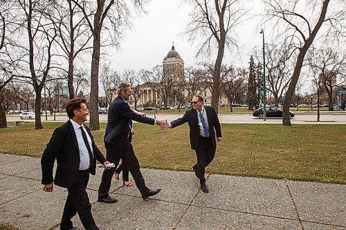 MIKE DEAL / WINNIPEG FREE PRESS
Public Affairs Specialist Paul White greets Premier Brian Pallister, Infrastructure Minister Ron Schuler and Sustainable Development Minister Rochelle Squires as they arrive in Memorial Park for an announcement regarding Manitoba150 infrastructure spending.
190423 - Tuesday, April 23, 2019.