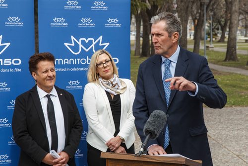 MIKE DEAL / WINNIPEG FREE PRESS
Premier Brian Pallister, Infrastructure Minister Ron Schuler and Sustainable Development Minister Rochelle Squires during an announcement regarding Manitoba150 infrastructure spending that was held in Memorial Park Tuesday afternoon.
190423 - Tuesday, April 23, 2019.